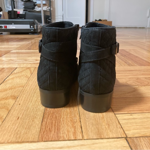 BRAND NWOT Black Suede Booties Women’s size 7.5 - Picture 6 of 7